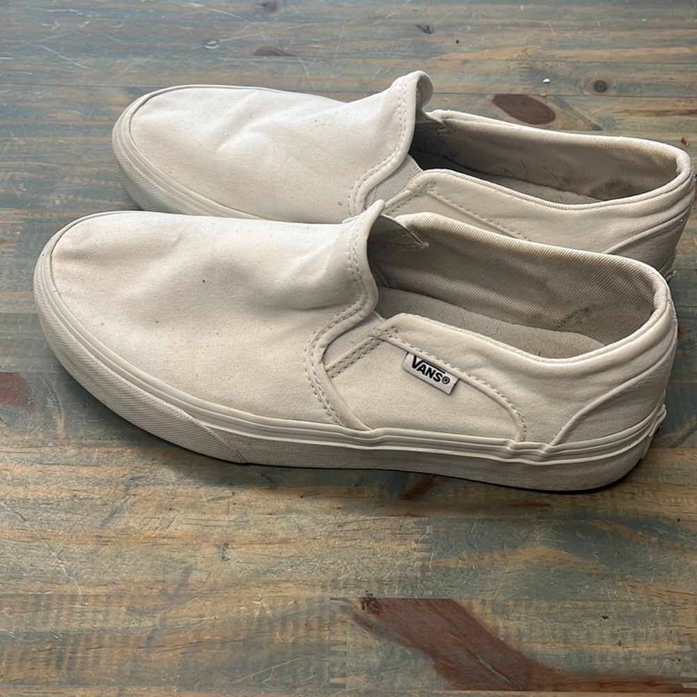 Women’s white vans size 7